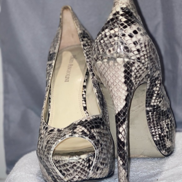 Enzo Angiolini Snake Open Toe Heel - Picture 2 of 3